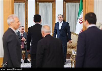 دیدار سید عباس عراقچی با آرمن گریگوریان دبیر شورای عالی امنیت ملی ارمنستان