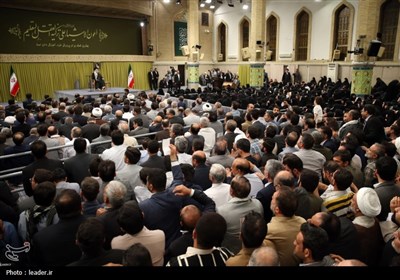 دیدار جمعی از معلمان با رهبر معظم انقلاب