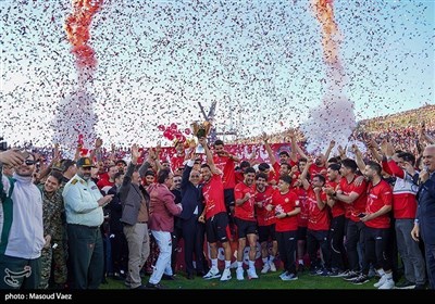 Празднование чемпионата футбольной команды &#171;Трактор&#187; в иранской Про-Лиге 2024-2025
