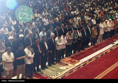 سفر رئیس مجلس به اندونزی