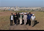 پیادهروی آیتالله مظفری با جمعی از کارکنان حوزه علمیه