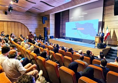 تاکید بر آشنایی بیشتر دانشجویان با ظرفیتهای ایران اسلامی