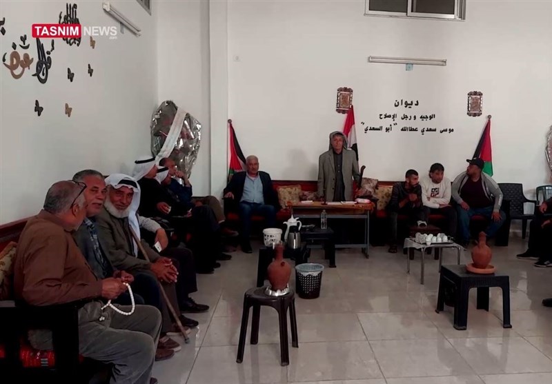 العشائر الفلسطینیة تؤکد أنها تمثل السند الحقیقی للمقاومة فی مواجهة الاحتلال الصهیونی