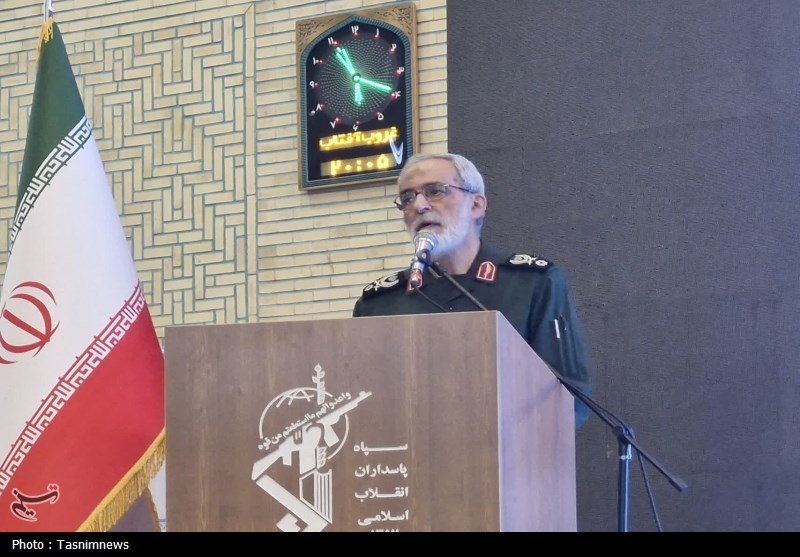 شهید رئیسی مظهر اخلاص و مردمداری بود