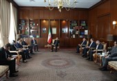 بزشکیان: نتابع تعزیز العلاقات مع الجیران