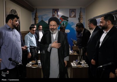 دیدار کاروان قرآنی نور با سرپرست حجاج ایرانی در مدینه منوره