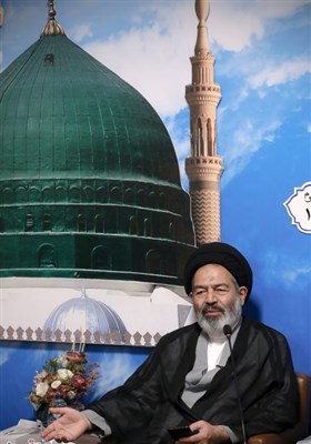 دیدار کاروان قرآنی نور با سرپرست حجاج ایرانی در مدینه منوره