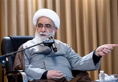شهید رئیسی در خدمت به مردم و اسلام شب و روز نمیشناخت
