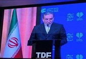 Аракчи: Нереалистичные ожидания могут сорвать переговоры