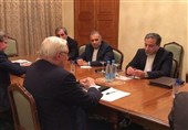 Состоялись отдельные консультации по двусторонней и региональной проблематике между Аракчи и � уденко
