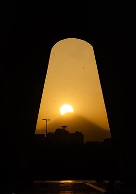 طلوع خورشید بر فراز دماوند