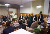 عارف: اجازه تضییع حقوق خانواده جانباختگان بندر را نمی‌دهیم