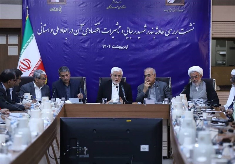  عارف: با خطاکاران و مقصران انفجار بندر رجایی برخورد شود 