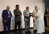 جشنواره فیلم مقاومت، صحنه افتخار به قهرمانان مقاومت