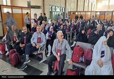 بدرقه پرشور حجاج اردبیلی به سوی سرزمین وحی و خانه خدا به روایت تصویر