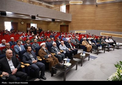 مراسم سالگرد رئیس جمهور شهدای خدمت در کویرتایر