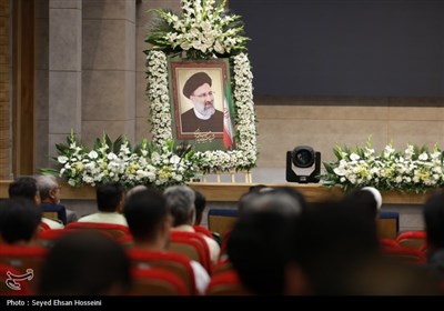 مراسم سالگرد رئیس جمهور شهدای خدمت در کویرتایر