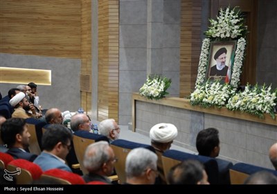 مراسم سالگرد رئیس جمهور شهدای خدمت در کویرتایر