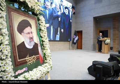 مراسم سالگرد رئیس جمهور شهدای خدمت در کویرتایر