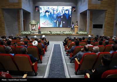 مراسم سالگرد رئیس جمهور شهدای خدمت در کویرتایر