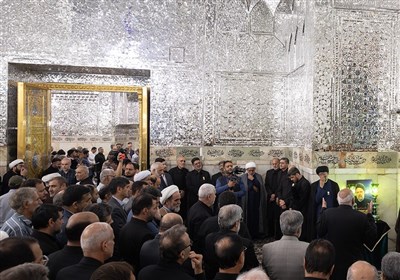 شهيد،مزار،زائران،سيد،رئيسي،زيارت،ابراهيم،شهادت،جمهور،حرم،سالگرد