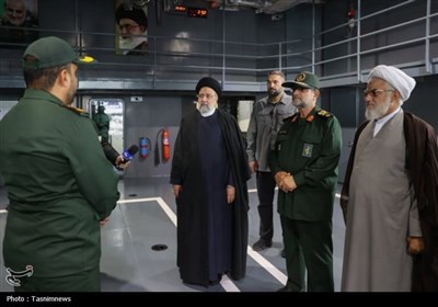 حضور شهید جمهور در میان دلاورمردان نیروهای مسلح در هرمزگان