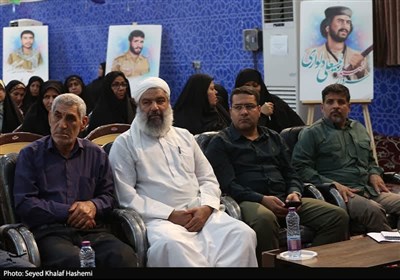 تجلیل از رزمندگان بوشهری در آزادی سنندج