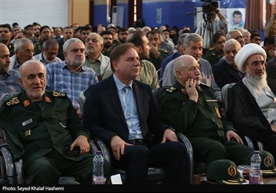 تجلیل از رزمندگان بوشهری در آزادی سنندج