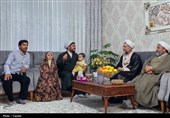 حضور آیت‌الله مظفری در منزل خانواده‌های چندفرزندی