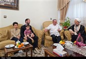 حضور آیت‌الله مظفری در منزل خانواده‌های چندفرزندی