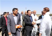 بازدید استاندار قزوین از مجموعههای کشت و صنعت و دامپروری