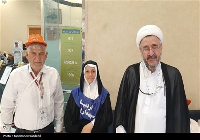 تصاویر دلنشین از حال و هوای زائران اردبیلی در خانه خدا