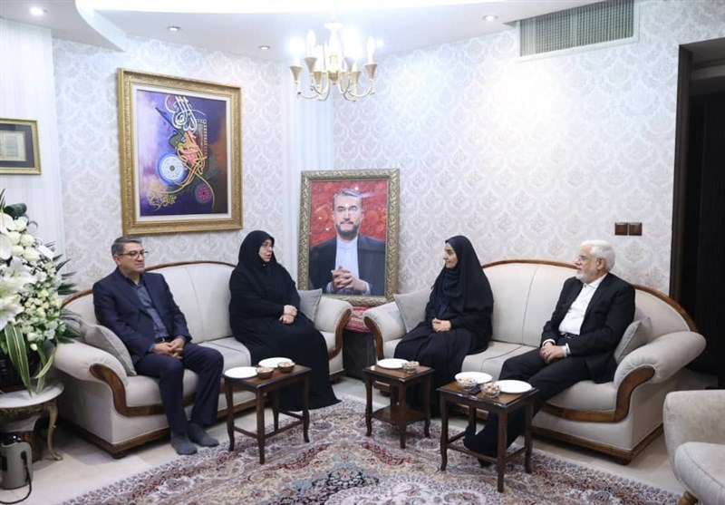  عارف: اخلاق‌مداری و حسن‌خلق شهید امیر عبداللهیان زبانزد بود 