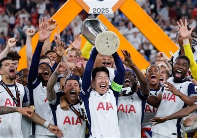 بازيكنان،مدال،تاتنهام،اهداي،مراسم،دليل،تيم،يوفا،مصدوم،عذرخواهي