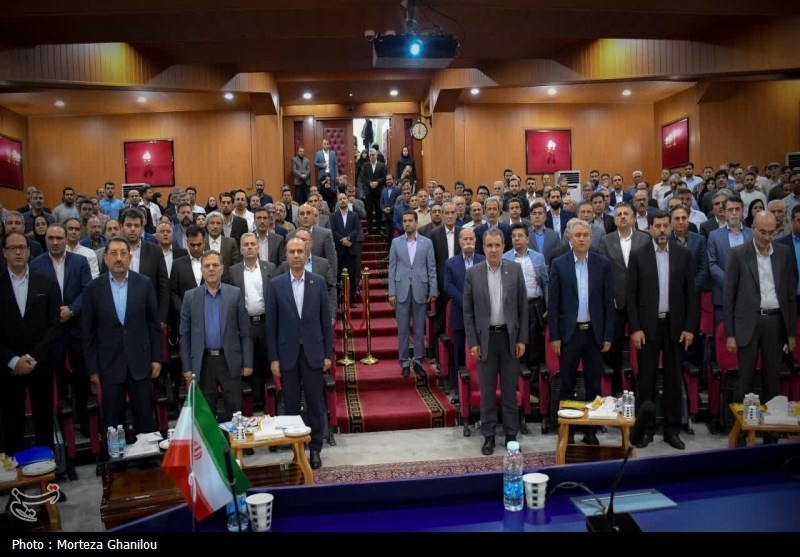صادرکنندگان برتر زنجان ا حضور وزیر صمت تقدیر شدند