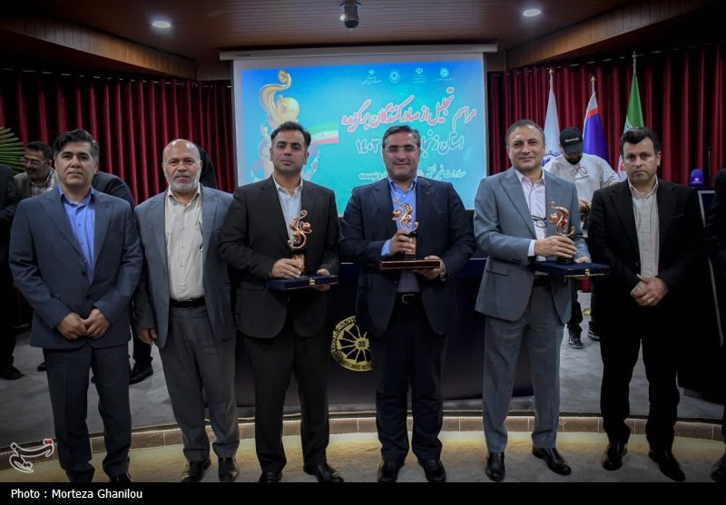 صادرکنندگان برتر زنجان ا حضور وزیر صمت تقدیر شدند