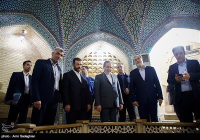 بازدید وزیر امور خارجه از آرامگاه حافظ و سعدی شیرازی