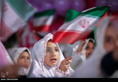  جشن تکلیف دختران آرمانی در حسینیه ارشاد