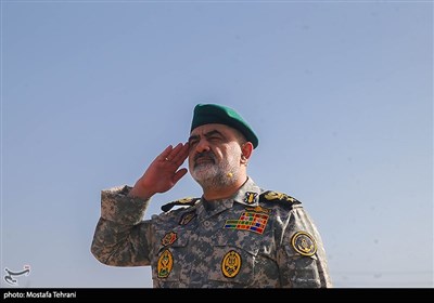 بازدید امیر ایرانی ازپادگان تکاوران نیروی دریایی ارتش