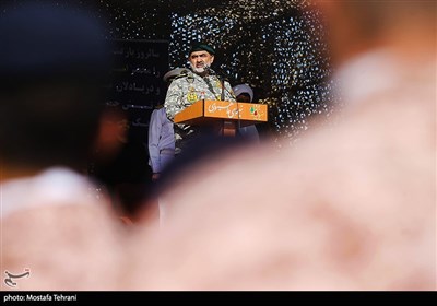 بازدید امیر ایرانی ازپادگان تکاوران نیروی دریایی ارتش