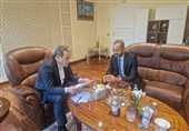 عراقجی یلتقی وزیر خارجیة سلطنة عُمان فی روما