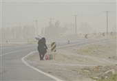 شرایط «آخرالزمانی در سیستان»/ نفس‌ها به شماره افتاد! + فیلم