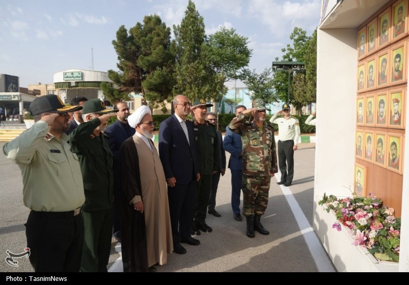 ايران،خرمشهر،كرمانشاه،ملت،رزمندگان،اشاره،اسلامي،جمهوري،پيروز ...
