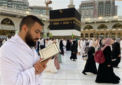 حج،فروتني،خانه،دل،امام،انسان،اللّه،تواضع،پيشگاه،خودخواهي،درگا ...