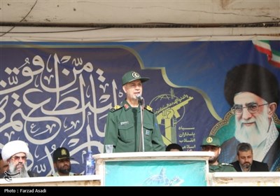 صبحگاه مشترک نیروهای مسلح در استان مرکزی
