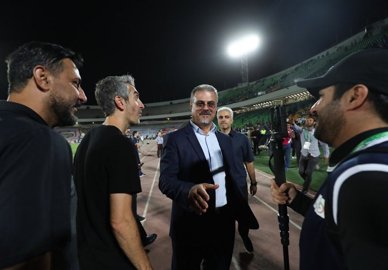  نظری جویباری: جباری اگر دوست داشت بماند و اگر نه برود! 