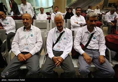 انطلاق أولى قوافل حجاج بیت الله الحرام من همدان إلى الأراضی المقدسة