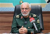 برپایی نمایشگاه عکس و کتاب «دفاع مقدس و مقاومت» در البرز