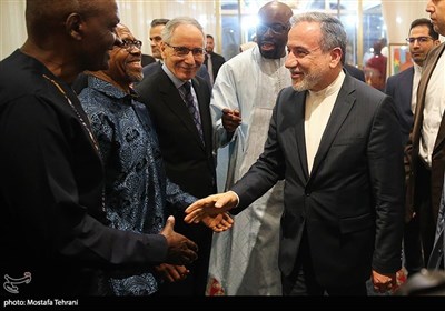 طهران تحتفل بیوم أفریقیا بحضور وزیر الخارجیة والسفراء الأجانب