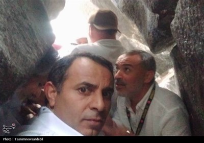 صعود معنوی حجاج اردبیلی به قله جبل النور پس از نماز صبح